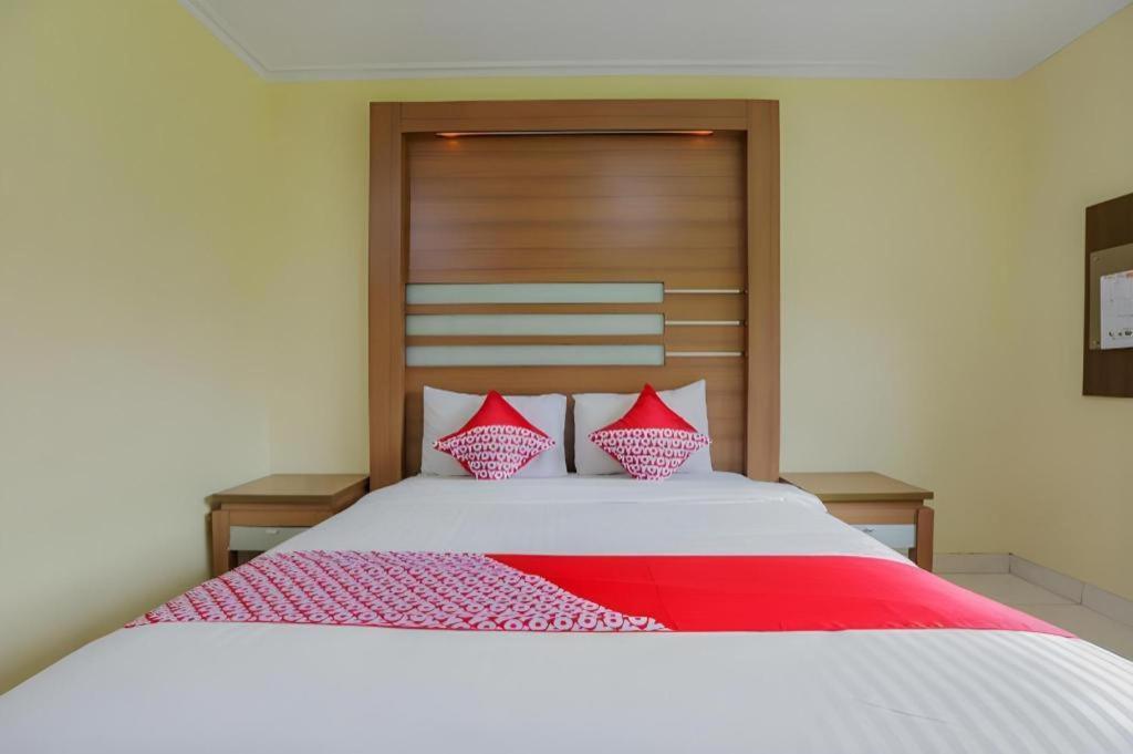 Hotel Senen Indah Syariah Jacarta Exterior foto