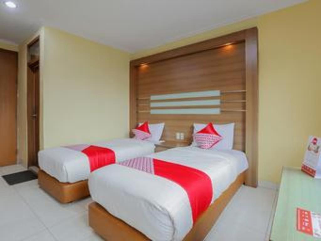 Hotel Senen Indah Syariah Jacarta Exterior foto
